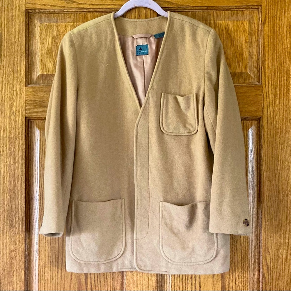 5/$15 Liz Wear Petite Fuzzy Light Brown Jacket 12P